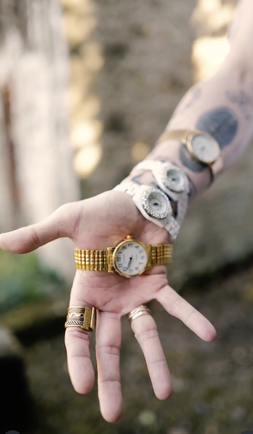 '50 Quid Man' Click the photo to listen on your preferred music service